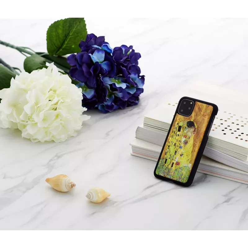 iKins dėklas iPhone 11 Pro Max — juodas bučinio dizainas, apsauginis