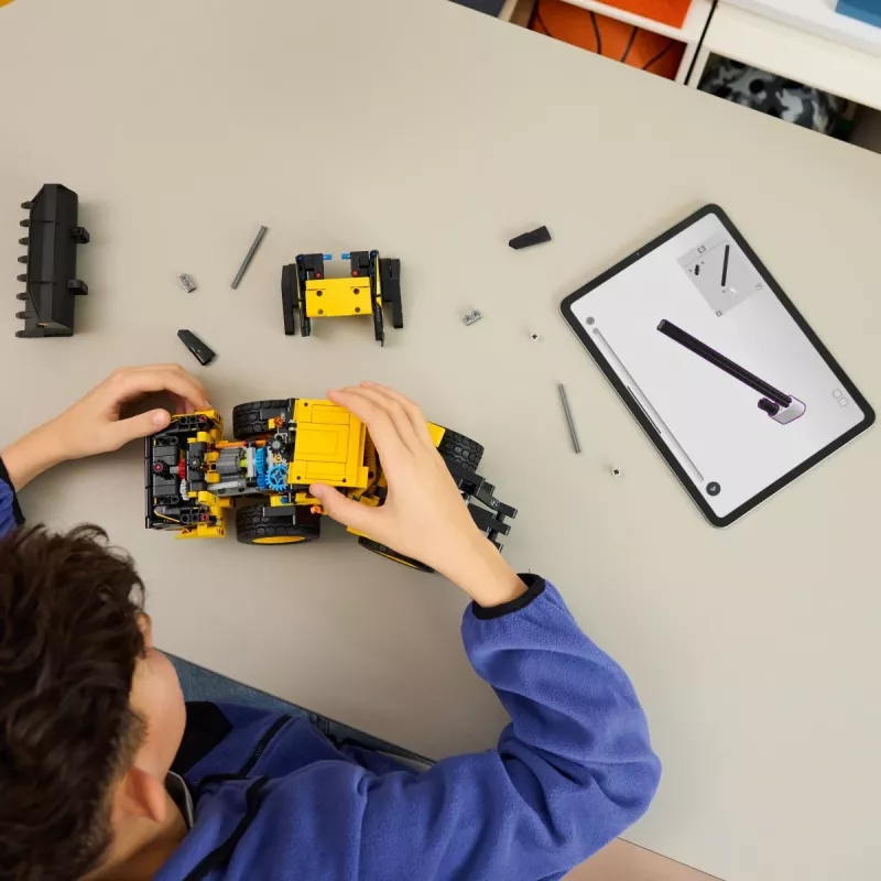 LEGO Technic Volvo L120 elektrinis ratinis krautuvas modelis 42209, 973 dalių, nuo 9 metų, 140×110×350 mm