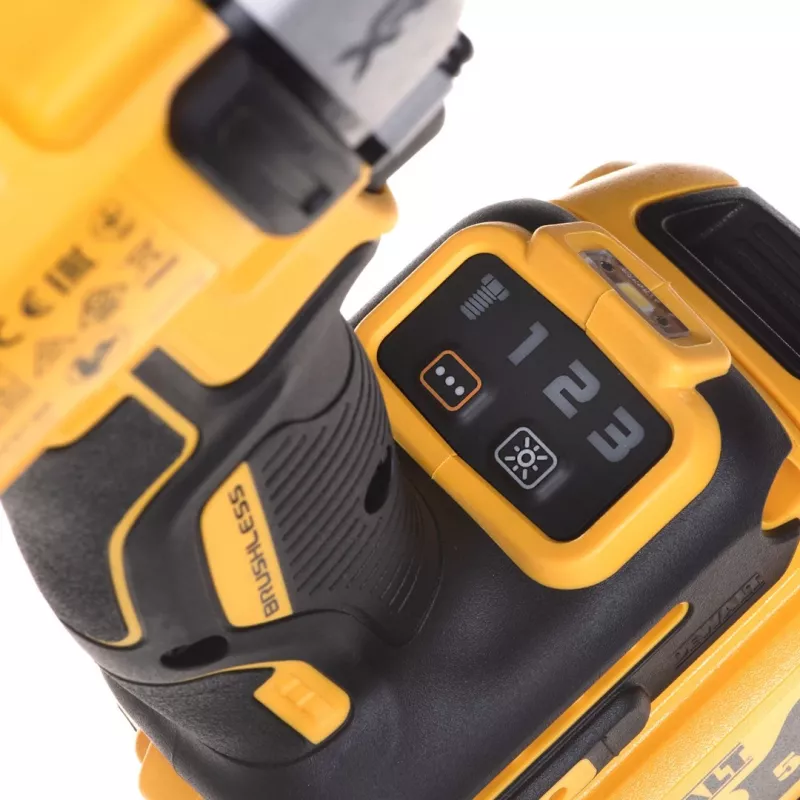 Atsuktuvas su smūgiu DeWalt DCF892P2T-QW