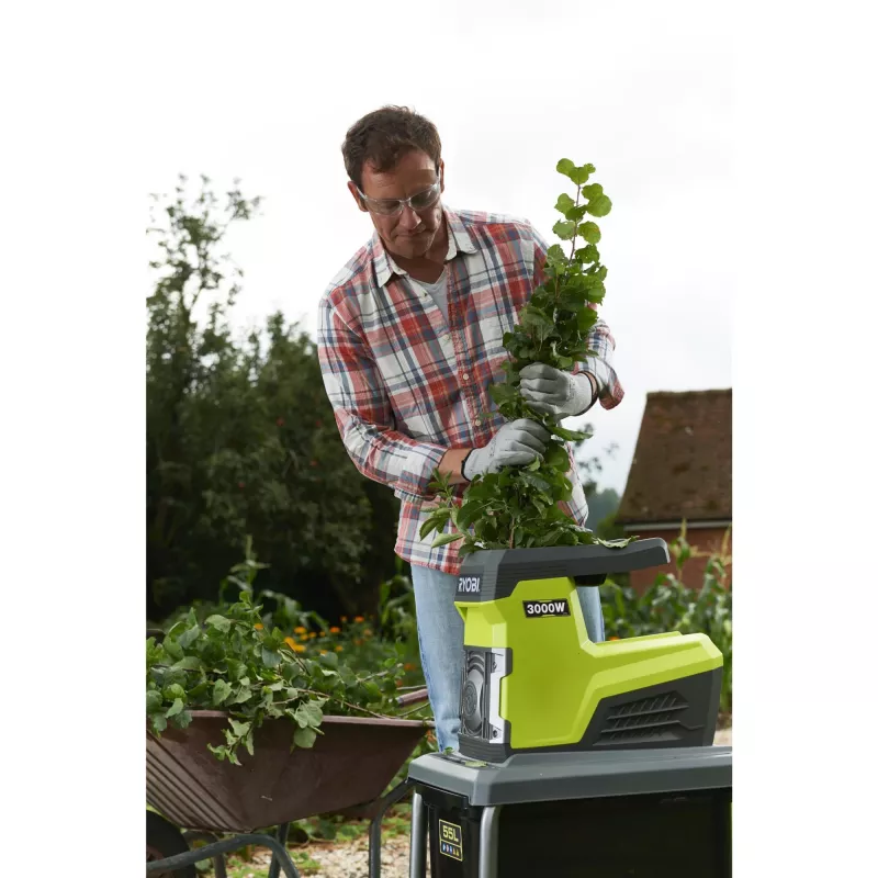 Ryobi RSH3045U - Smulkintuvas - Elektrinis - 3000 W - Smulkinimo talpa: 45 mm - 21 kg