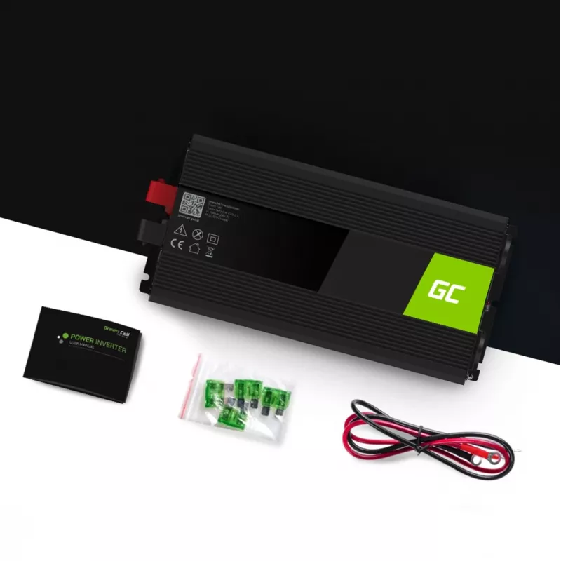 Automobilinis keitiklis Green Cell INV22 — 1500 W, 12 V DC į 230 V AC, 50 Hz, LED, aktyvus aušinimas, juodas