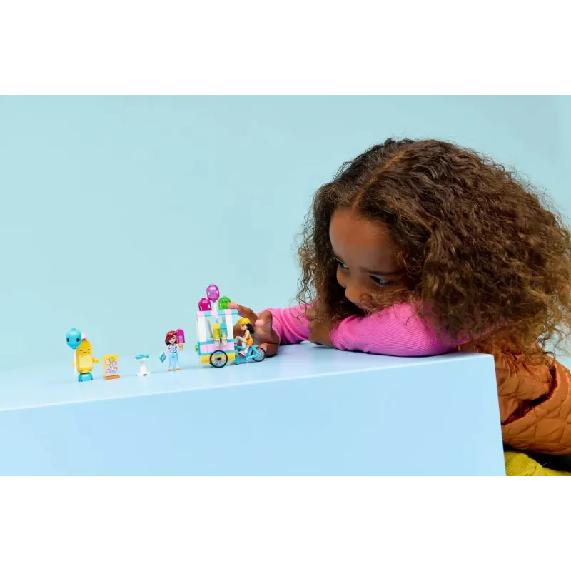 LEGO FRIENDS 42692 Ledų ir balionų stendas