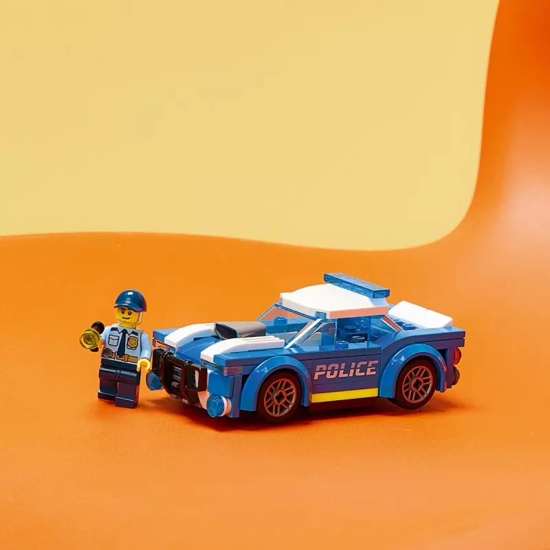 LEGO 60312 City Policijos automobilio žaislas vaikams nuo 5 metų su pareigūno minifigūra, maža dovana, nuotykių serijos persekiojimo transporto priemonė
