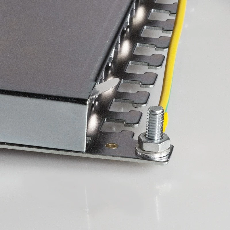 Logilink TUO-NP0048 Juoda – 24 prievadų RJ-45 skirstymo panelė