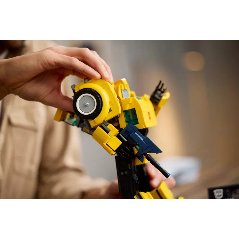 LEGO Icons Transformers Bumblebee veiksmo figūrėlės konstravimo rinkinys – kolekcinis robotų modelis suaugusiems, transformuojamas į transporto priemonę, dovana vyrams
