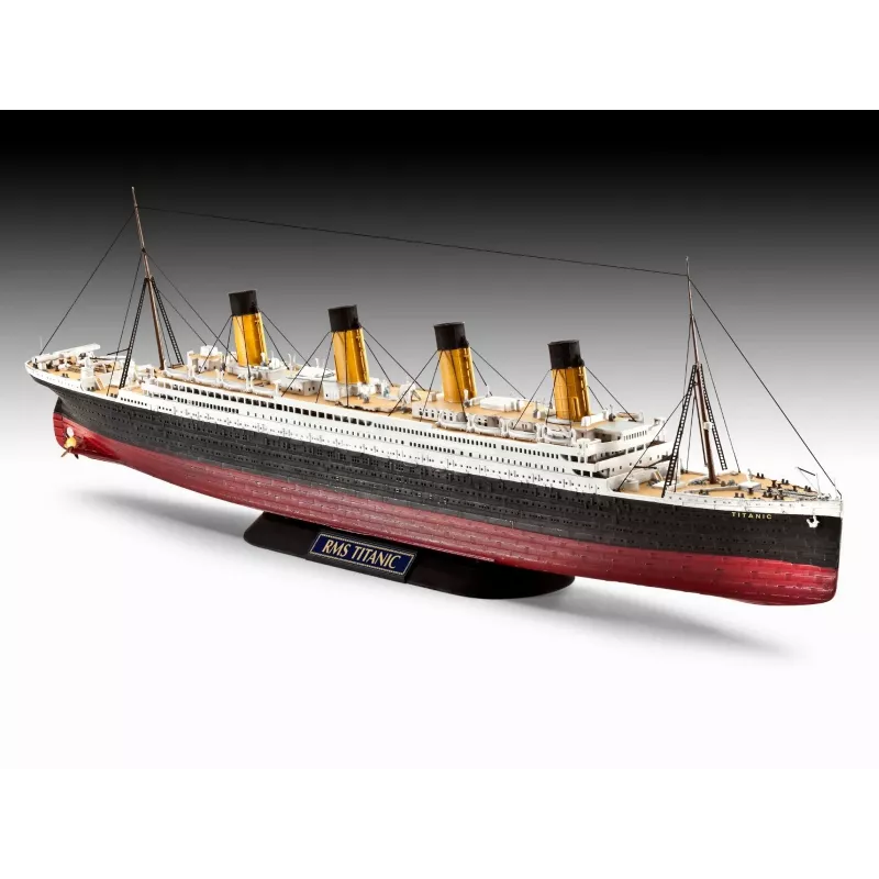 Revell 1/700 RMS Titaniko modelio rinkinys