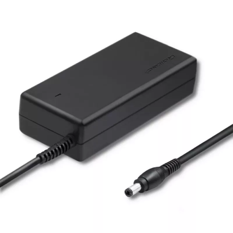 Qoltec 50769 stalinis maitinimo blokas 36 W, 12 V, 3 A, 5,5 x 2,1 mm, su maitinimo laidu