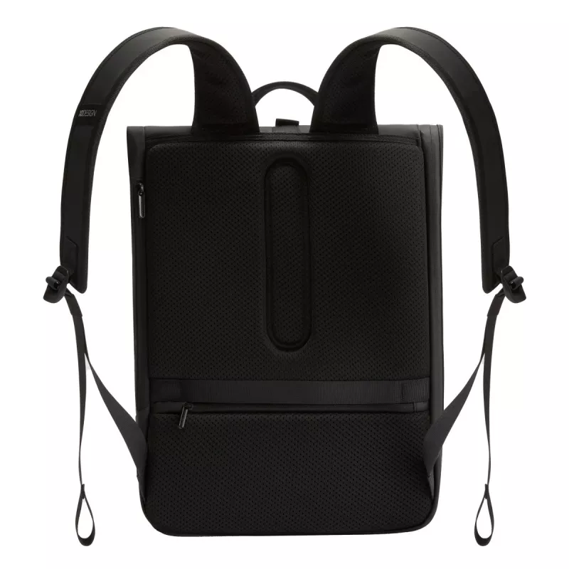 Kuprinė XDDESIGN URBAN FLAP-TOP P706.2601 – vandeniui atspari, lengva, juoda