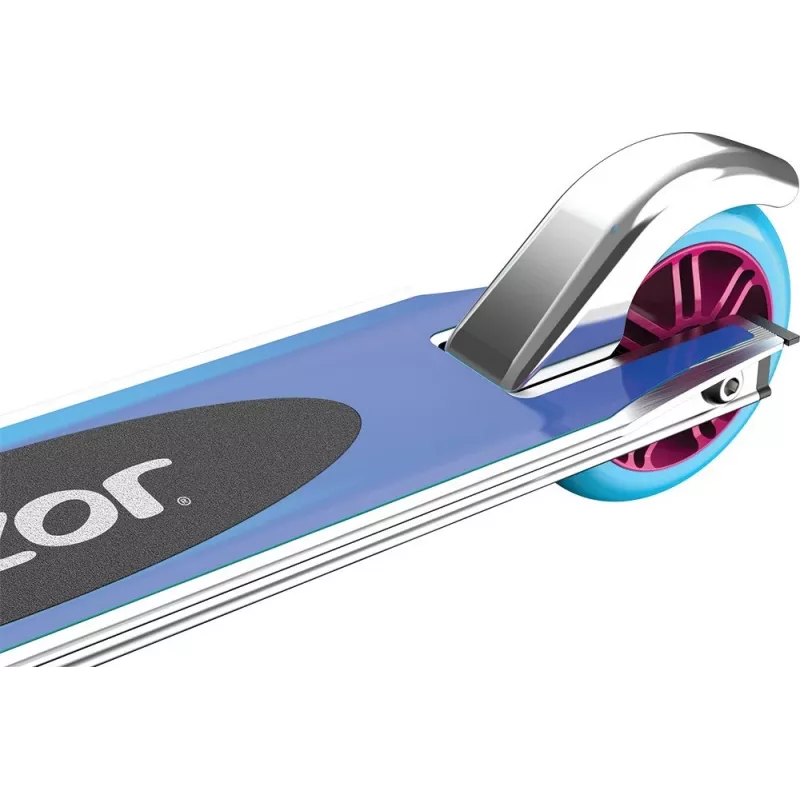 Paspirtukas Razor A Special Edition Vaikų Įvairiaspalvis – aliuminio platforma, PU ratai, 2 ratai, sulankstomas, maks. apkrova 65 kg