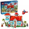 LEGO rinkinys Disney 43268 Paplūdimio namas – modulinis namo statinys, 834 detalės, 5 minifigūrėlės, nuo 9 metų