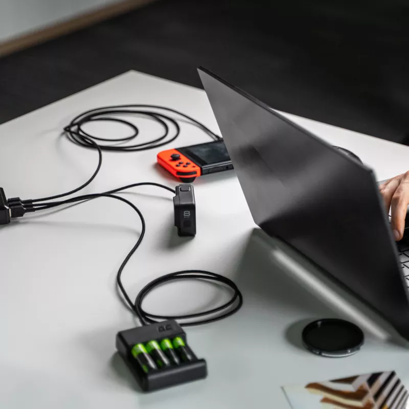 Green Cell GC Ray KABGCSET01 USB-A į USB-C kabelių komplektas, 3 vnt. (30 cm, 120 cm, 200 cm), žalia LED šviesa, QC 3.0 greitasis įkrovimas, juodas