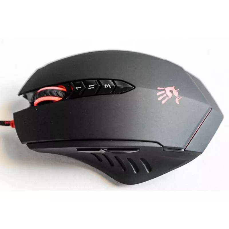 Žaidimų pelė A4Tech Bloody V8m – 3200 DPI, 8 mygtukai, V-Track optinė, USB Type-A, juoda