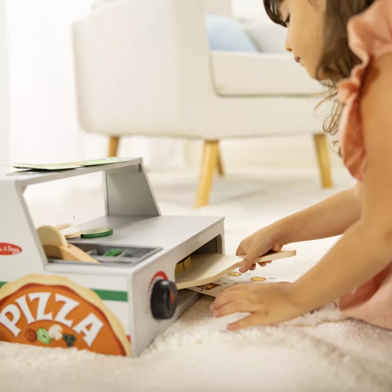 Virtuvės aksesuaras žaidimams Spin Master Melissa & Doug Top & Bake Pizza skaitiklis, apsimestinės picos rinkinys