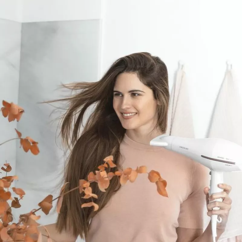 Cecotec plaukų džiovintuvas IoniCare 5300 Maxi Aura | 2200 W | 3 temperatūros nustatymai | Joninė funkcija | Difuzorius | Baltas