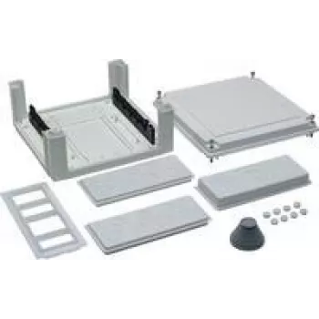 Hager U84S4 – plastikinis korpusas, baltas, IP54, 307x149x324 mm