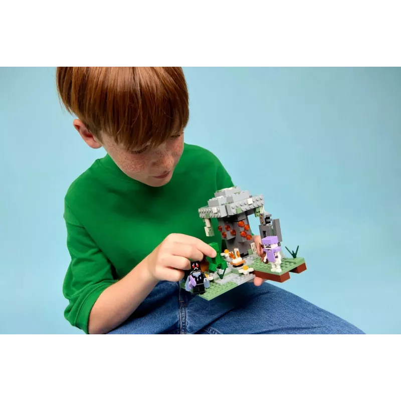 LEGO MINECRAFT 21586 Blyškusis sodas