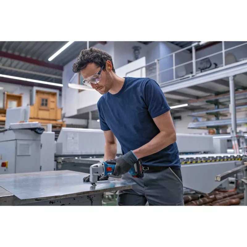 Bosch GSC 18V-16 E Power Shear akumuliatorinės žirklės 3200 spm 700 W