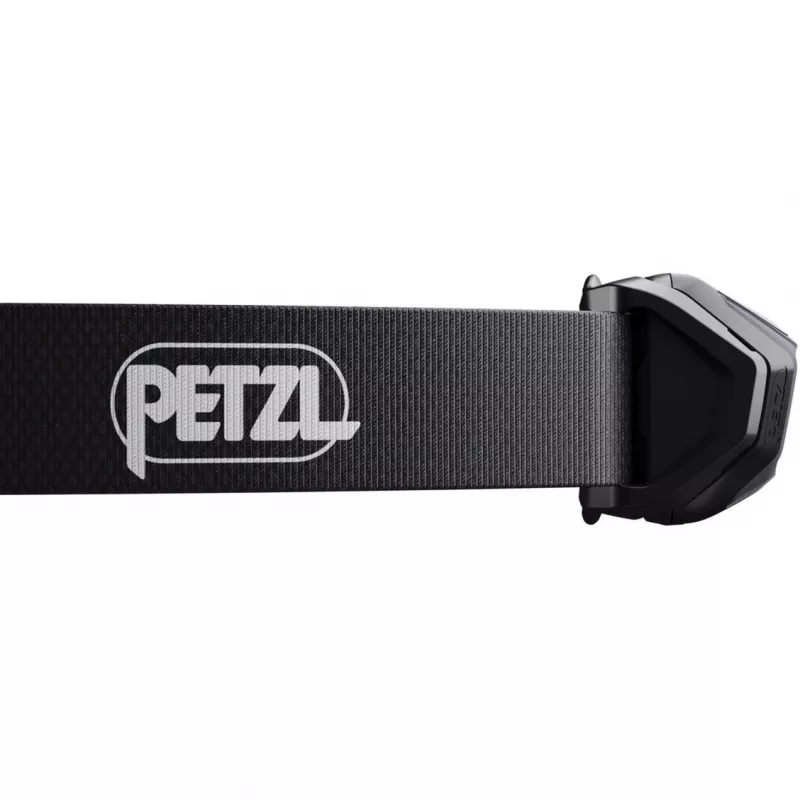 Petzl TIKKINA 300 lm juoda – kompaktiška baterijomis maitinama galvos lemputė