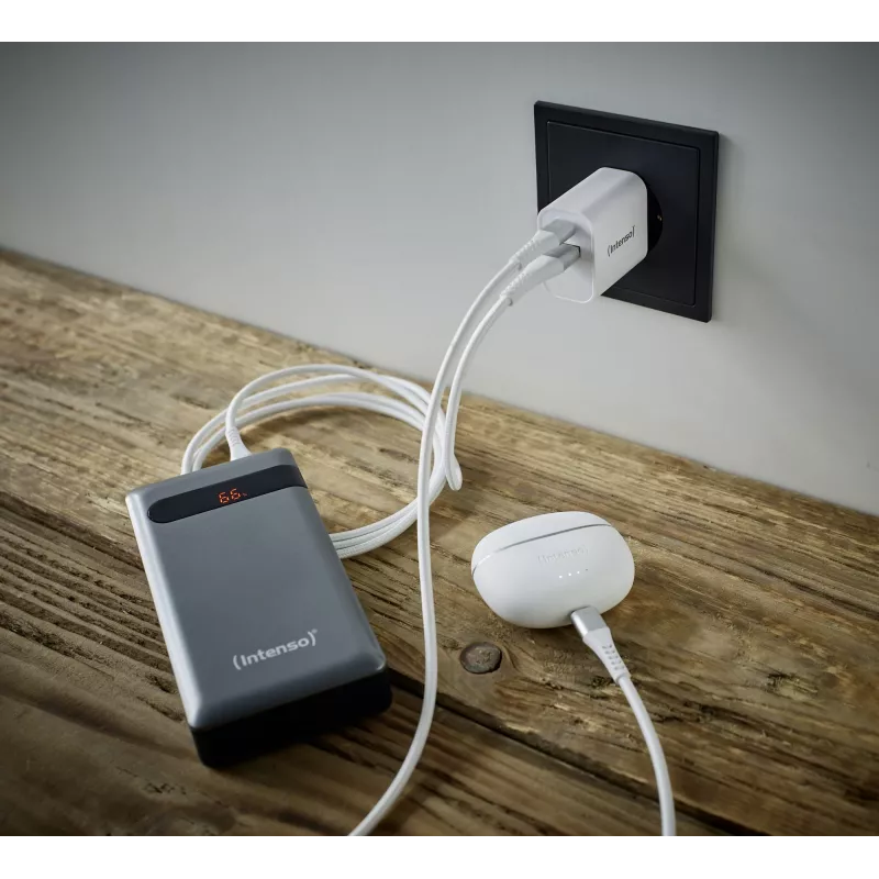 Intenso POWER ADAPTER USB-A/USB-C 7803012 greitasis krovimas 20V
