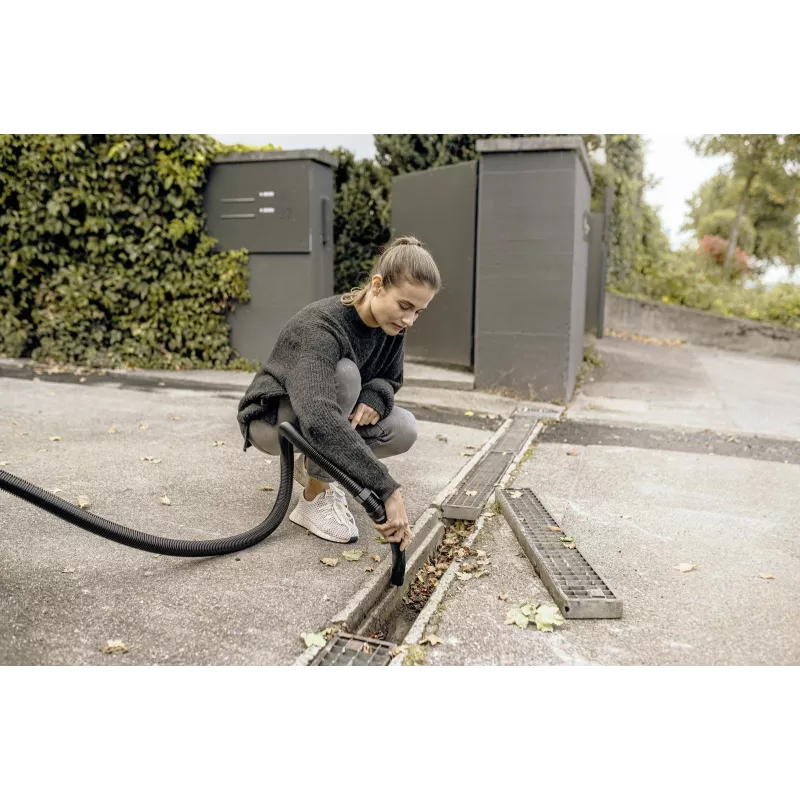 Šlapio ir sauso siurblys Karcher WD 4 S V-20/5/22 — 20 L nerūdijančio plieno bakas, 5 m žarna, 1000 W