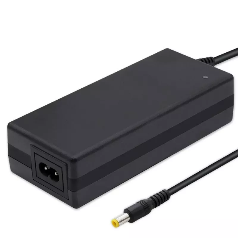 Qoltec 50761 Įkroviklis elektrinio dviračio akumuliatoriui 36V | 42V | 2A | 5,5*2,5