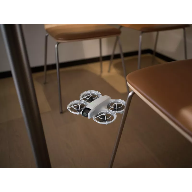 DJI Neo Fly More Combo (DJI-RC-N3) – 135 g lengvas dronas su 4K Ultra HD kamera, 18 min skrydžio laiko, 3 akumuliatoriais, nuotolinio valdymo pultu
