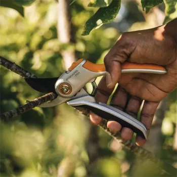 Fiskars 1057168 Plus Metal sodo žirklės Bypass (1057168)