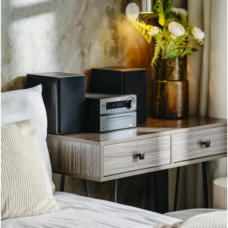 Mini Hi-Fi stereo sistema Adler AD 1917 – Bluetooth 5.3, CD/USB/MP3, 2×25 W RMS, FM imtuvas, 4 juostų ekvalaizeris, AUX, juoda