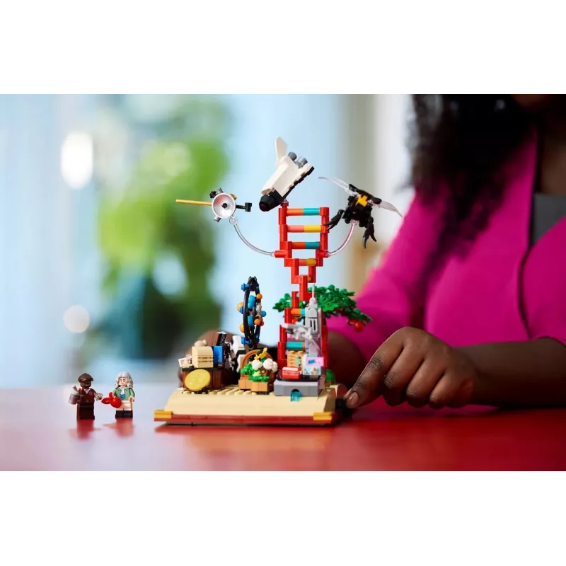 LEGO IDEAS 21355 STEM evoliucija