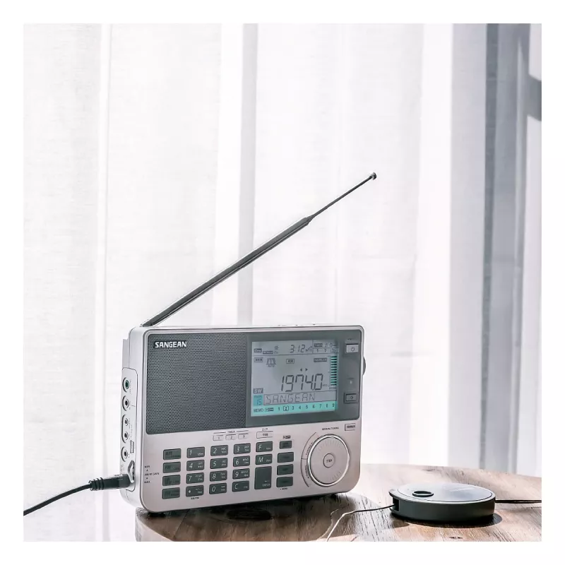 Nešiojamas radijo imtuvas Sangean ATS-909 X2 baltas – FM/AM/SW skaitmeninis derinimas