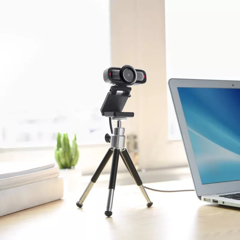 Internetinė kamera AUKEY PC-LM3 2 MP 1920 x 1080 pikselių USB 2.0 Juoda