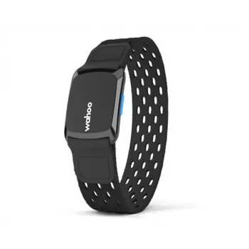 Wahoo TICKR Fit juostinis širdies ritmo monitorius – Bluetooth/ANT+, riešo matavimas, IPX7 vandeniui atsparus, 30 h baterija, juodas