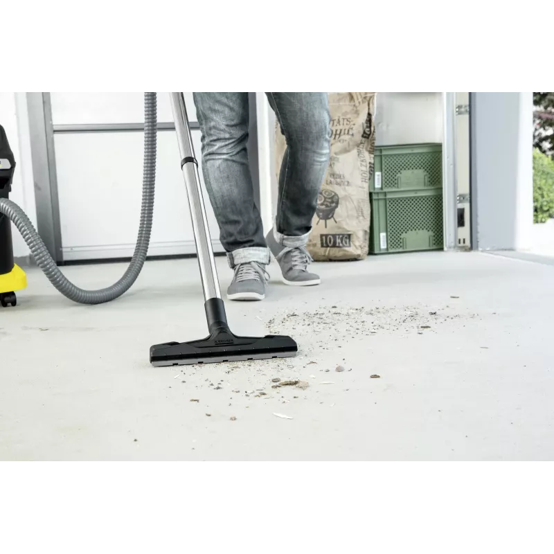 Sausas dulkių siurblys Karcher AD 4 Premium – 17 L, 600 W, be maišelio, metalinė žarna, chromuotas vamzdis