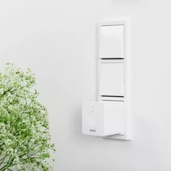 NUKI Bridge belaidis signalo stiprintuvas išmaniajam namui – Bluetooth/Wi‑Fi, 230 V, iki 10 m, 60×60×50 mm, baltas