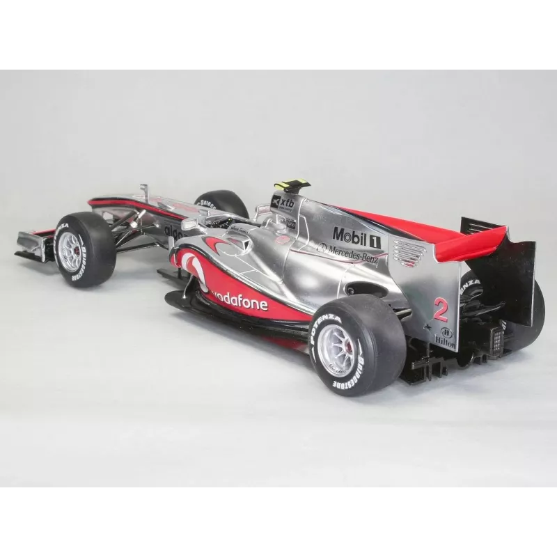 REVELL Plastikinis modelis McLaren Mercedes MP4-25 Lewis Hamilton – 1:24 mastelis