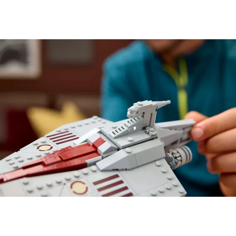 LEGO Star Wars Acclamator klasės šturmo laivas 75404 – statybos rinkinys, 450 dalių, demonstracinis modelis 130×150×230 mm