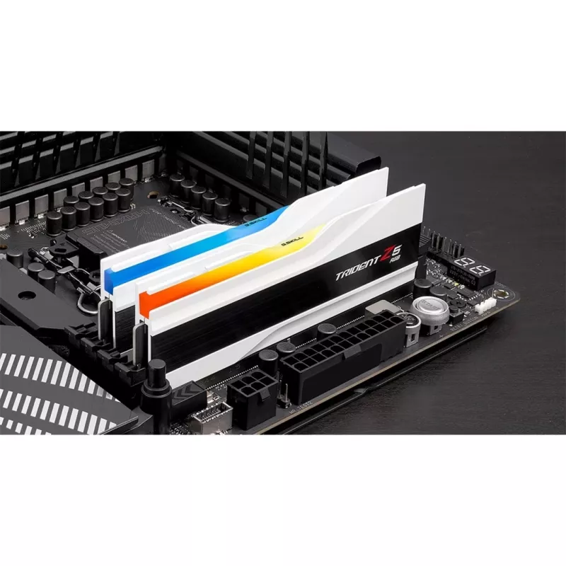 G.Skill Trident Z5 RGB 32 GB DDR5-6400 (2x 16 GB) Dual-Kit, balta, F5-6400J3039G16GX2-TZ5RW