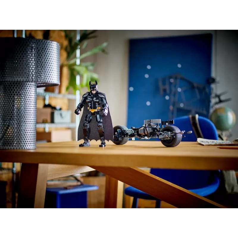 LEGO® DC Batman™: Betmeno konstruojama figūrėlė ir motociklas 76273