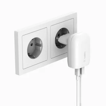 Belkin WCB007vfWH 37W dviejų prievadų greitasis AC sieninis įkroviklis, baltas