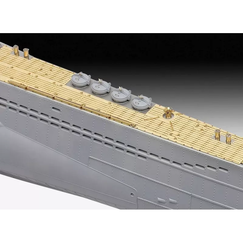 Plastikinis modelio rinkinys REVELL Vokiečių povandeninis laivas Type VII C/41 1/72 mastelis
