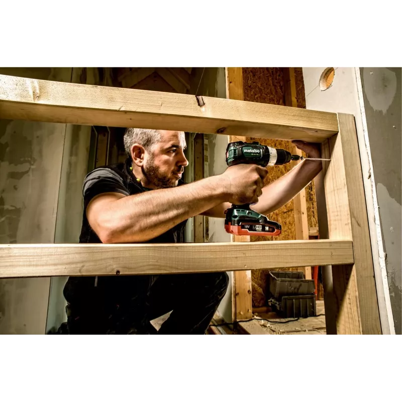Metabo SB 18 LT BL gręžtuvas-suktuvas 2100 RPM, be rakto, 1,5 kg, juoda/žalia/raudona/sidabrinė