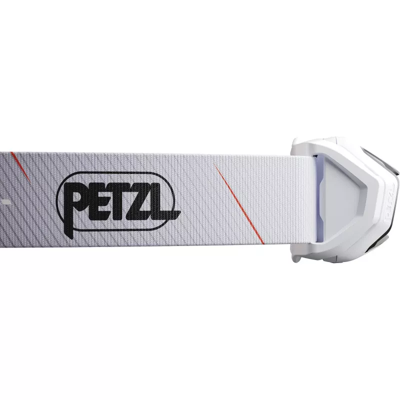 Priekinė lemputė Petzl TIKKA CORE 450 lm balta – Įkraunamas priekinis žibintas, kompaktiškas apšvietimas be rankų