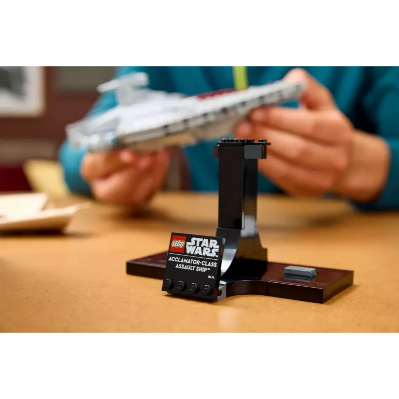 LEGO Star Wars Acclamator klasės šturmo laivas 75404 – statybos rinkinys, 450 dalių, demonstracinis modelis 130×150×230 mm