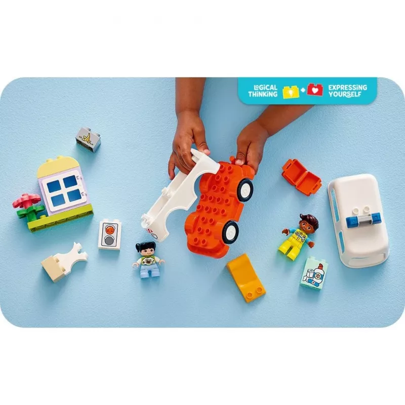 LEGO DUPLO 10447 Greitosios pagalbos automobilis su vairuotoju