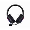 Razer Barracuda X Chroma belaidės ausinės ant ausų juodos