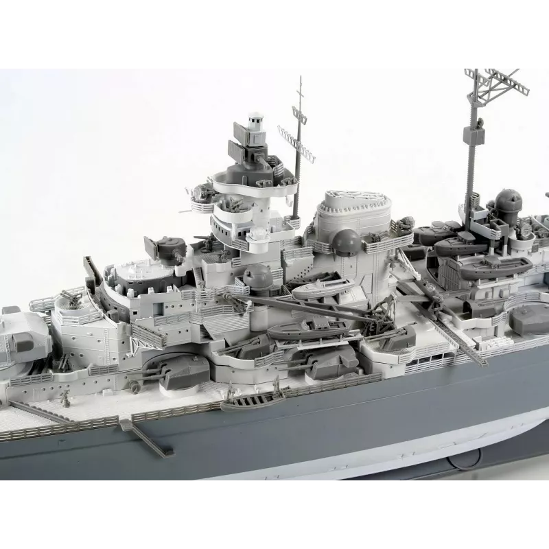 Plastikinis laivo modelis REVELL Tirpitz 1:350