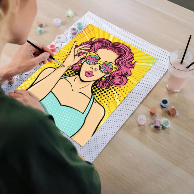Ravensburger piešimo rinkinys CreArt ART Collection Canvas Edition – Moteris rožine spalva (PopArt)