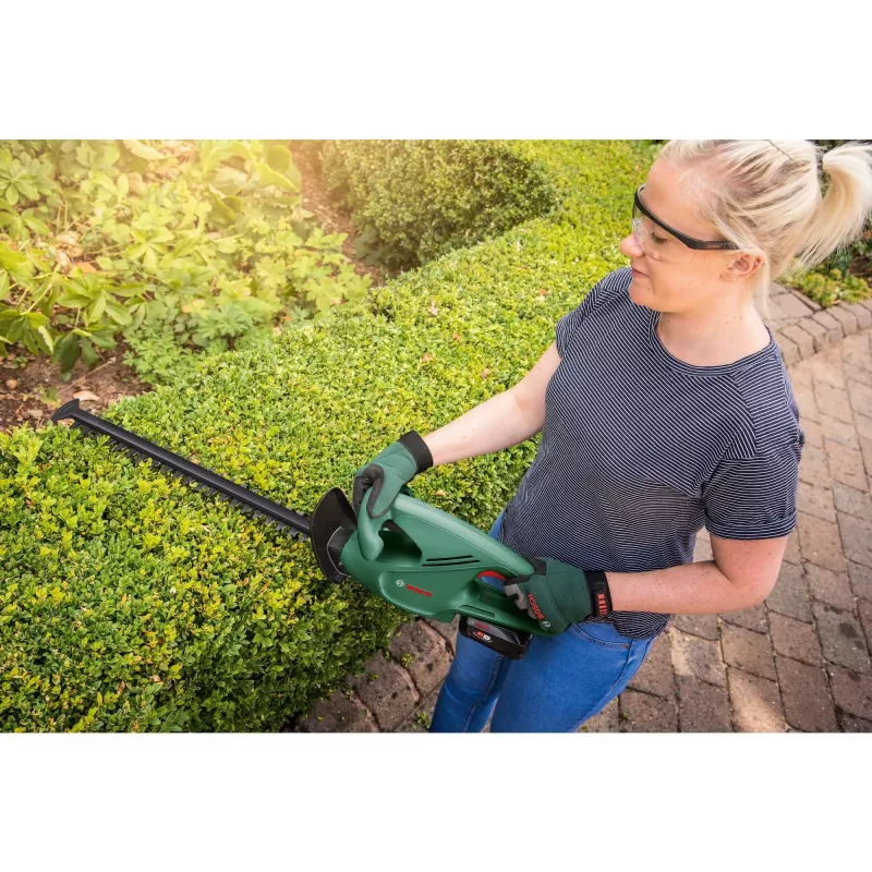 Bosch EasyHedgeCut 18-45 žirklinis pjūklas su dvigubu peiliu 2,3 kg