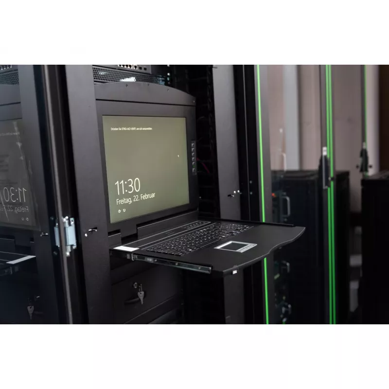 Digitus 19 colių HD LCD KVM konsolė su 16 prievadų HDMI jungikliu ir Šveicariška klaviatūra