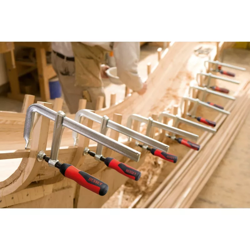 F tipo spaustuvas BESSEY GZ30-2K 30 cm juodas raudonas nerūdijantis plienas
